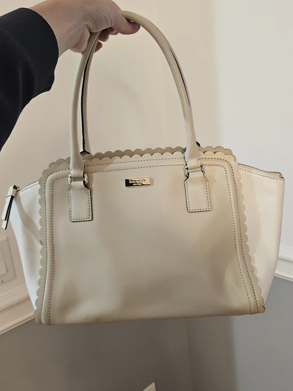 Kate Spade Cream Scalloped Handbag